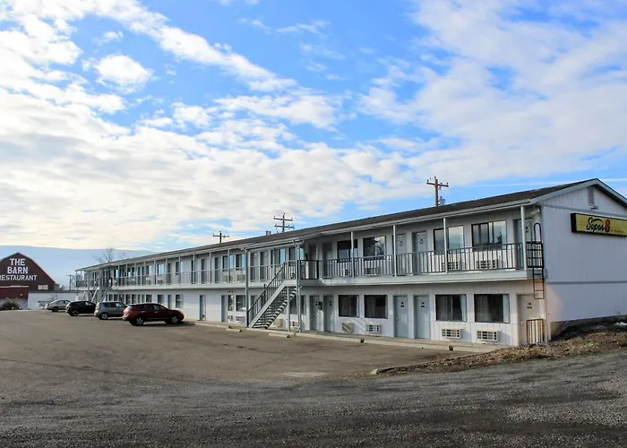 Super 8 By Wyndham Prosser Tri-Cities