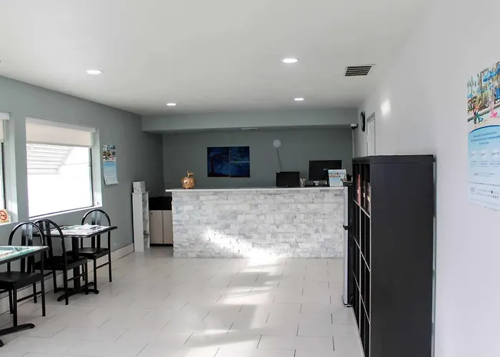Super 8 By Wyndham Prosser Tri-Cities
