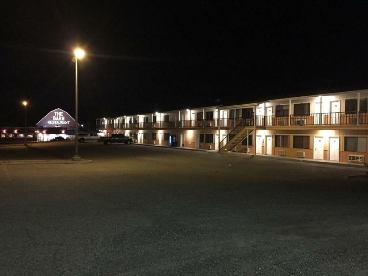 Super 8 By Wyndham Tri-cities Motel